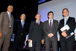 A.Pèlach (AED), K.Faura (Telefónica), F.Puig, C.Puigdemont y E.Santiago