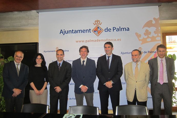 Firma de protocolo de colaboración entre Cort y Caixa Colonya