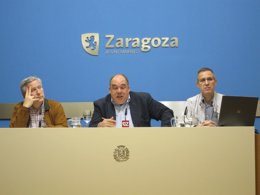 El consejero municipal de Acción Social y Deportes, Roberto Fernández