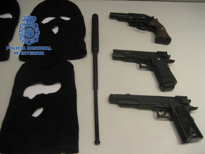 Efectos intervenidos por la Policía Nacional en Valencia.