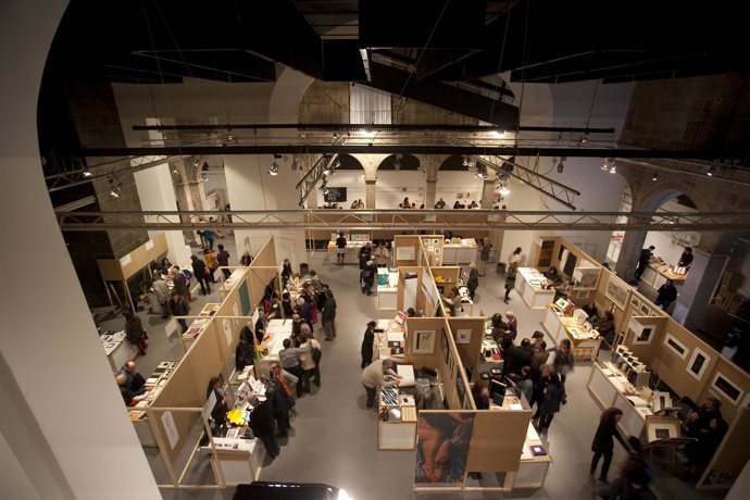 Las concurridas instalaciones de Arts Libris durante la edición de 2012