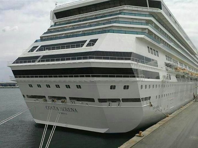 Buque Costa Serena.