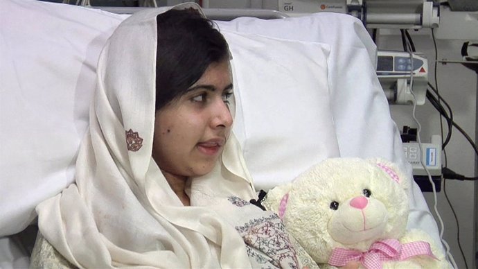 Malala se somete a una nueva operación en la cabeza