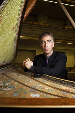 El clavecinista francés Pierre Hantaï. 