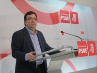 Vara pide a Monago un plan de empleo social con carácter "inmediato" si "de verdad" Extremadura acumula superávit