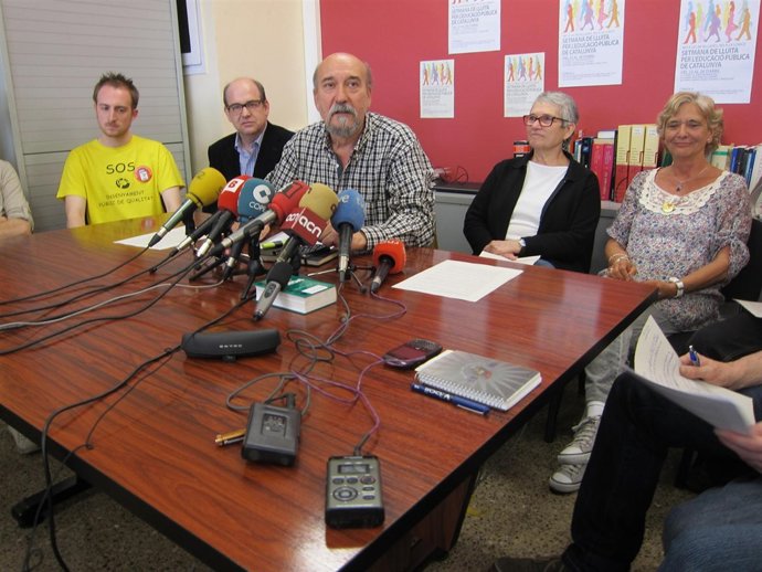 A.Encinas (Fapac); J.Aguilar (portavoz Muce); y R.Cañadell (USTEC.STEs)