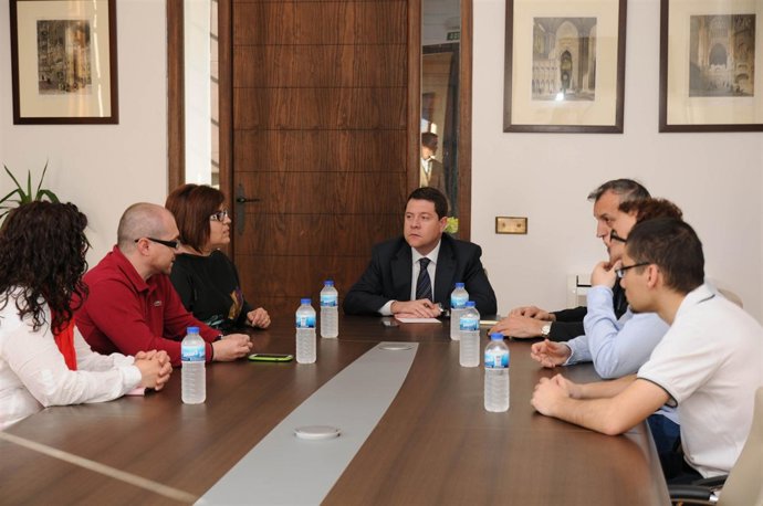 Page se reúne con los trabajadores de Atento