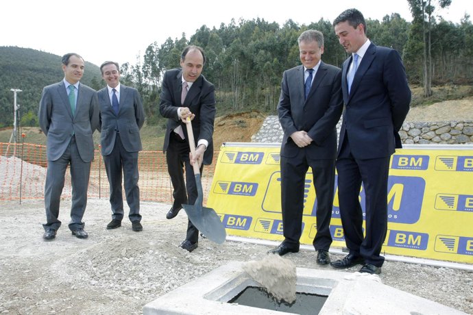 Primera piedra Uvesco, Diego