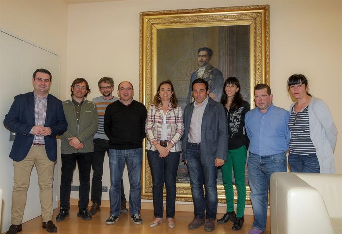 Visita de la AIG a La Alcaldesa de Logroño, Cuca Gamarra. 18/04/2013.