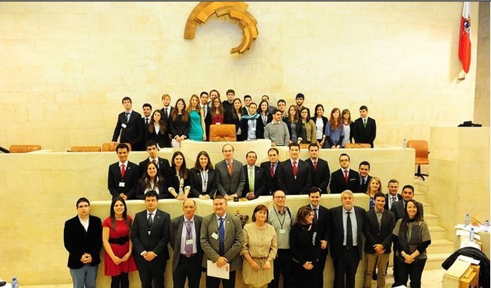 Universitarios en el Parlamento