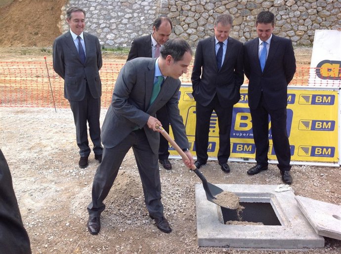 Primera piedra plataforma