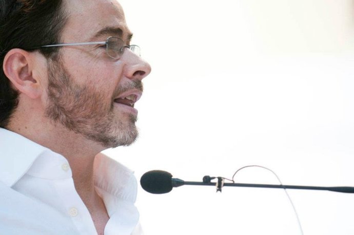 El poeta y dominico Antonio Praena 