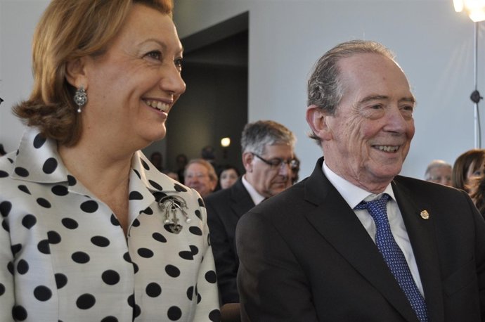 El presidente de la RAE, José Manuel Blecua, y la presidenta aragonesa.