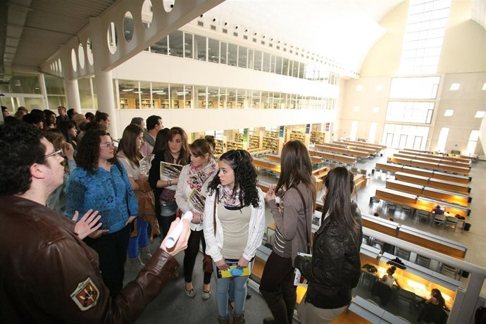 La UPNA celebra una Jornada de Puertas Abiertas.