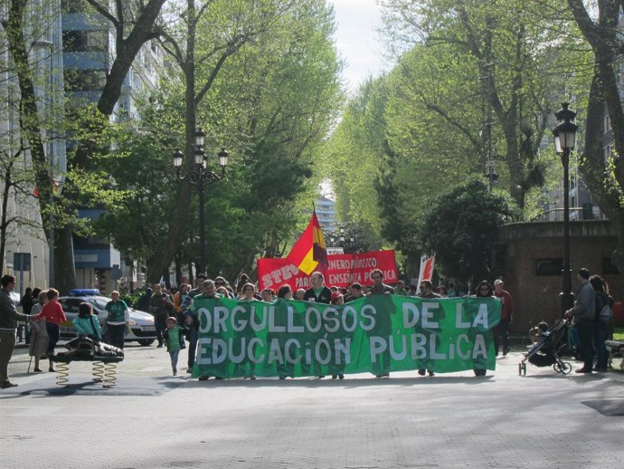 Manifestación contra recortes en educación pública 
