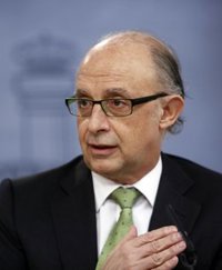Montoro dice que la reunión autonómica de este lunes empezará a trabajar en los objetivos de déficit