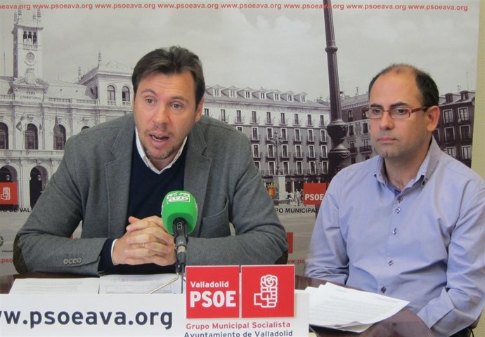 Óscar Puente y Luis Vélez en la rueda de prensa