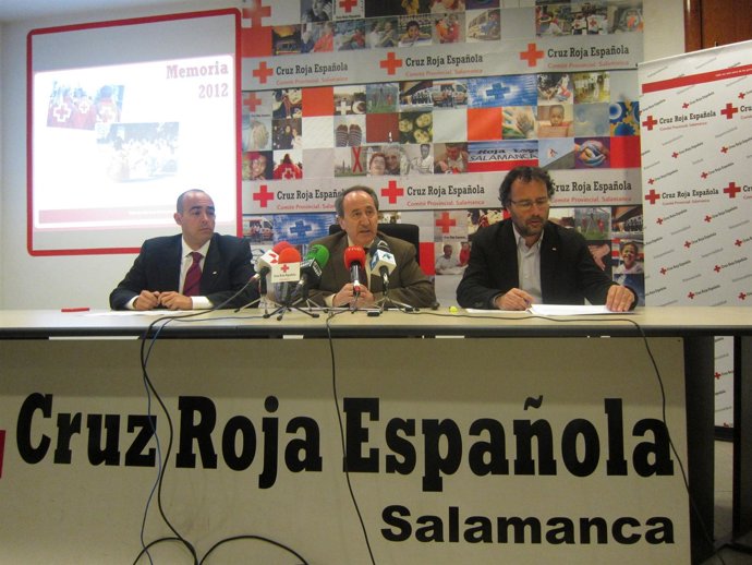 Jesús Juanes (centro), Javier Vicente (derecha) y Carlos Santos (izquierda)