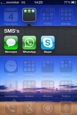 Pantallazo De Un Iphone Con La Aplicación Whatsapp