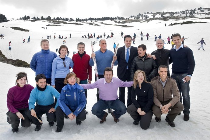 El consejero Alli, en el Centro de Montaña Valle del Roncal.