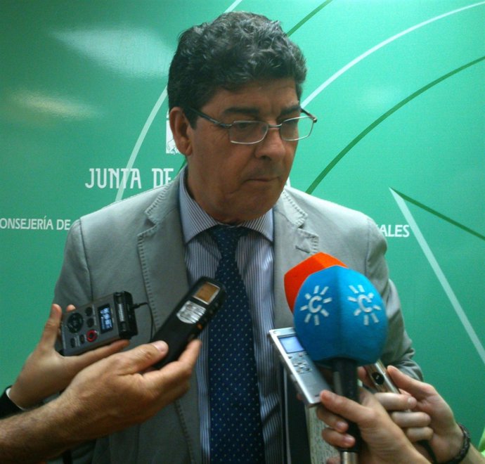 Diego Valderas, hoy ante los medios