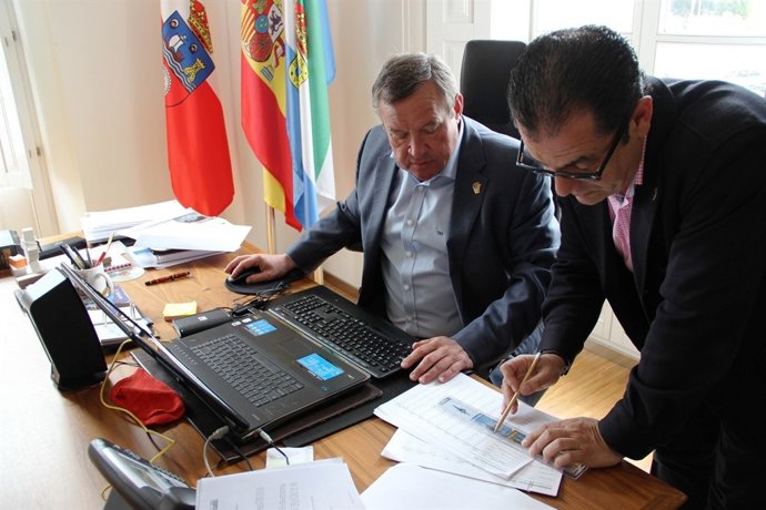 El alcalde y el concejal de Hacienda