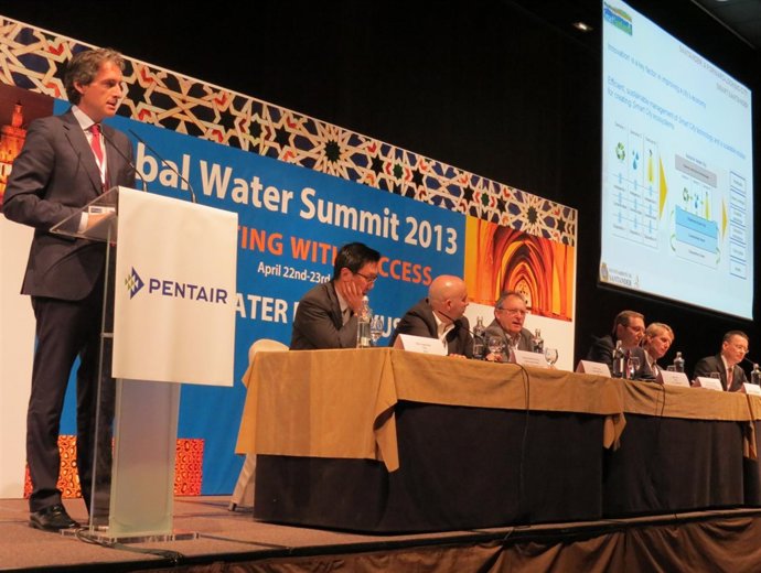 El alcalde de Santander en la Cumbre Mundial del Agua en Sevilla