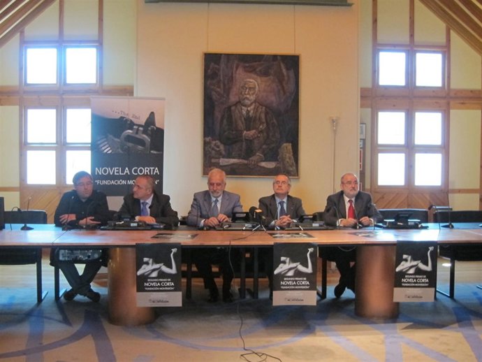 Miembros del jurado del Premio Monteleón