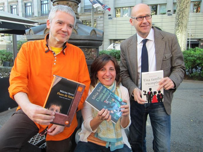 Los escritores Màrius Serra; Sílvia Soler y Genís Sinca