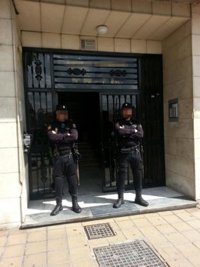 La Policía registra el piso del presunto terrorista islamista en el barrio del Carmen de Murcia