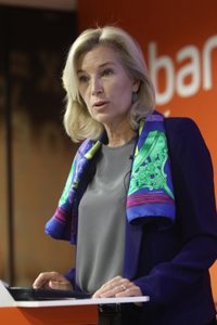 Dancausa cree que a la banca le va a costar "unos cuantos años" recuperar su reputación