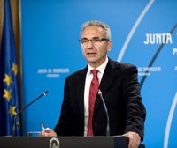 La Junta defiende la "trayectoria intachable" de Pastrana y critica la "despedida tan mezquina que le quiere dar el PP"