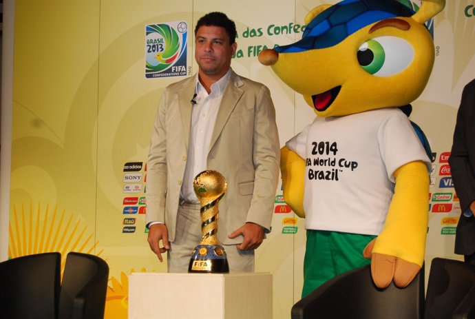 Ronaldo presentación Copa Confederaciones Brasil 2013