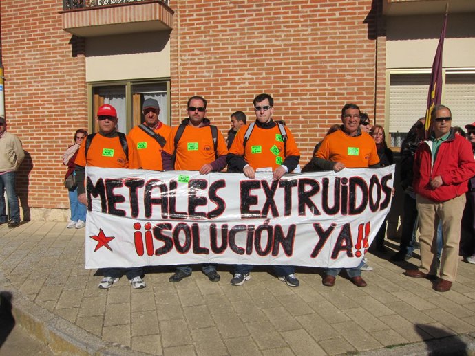 Trabajadores de Metales Extruidos en Villalar