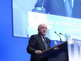 Joaquín Almunia, responsable de Competencia de la CE