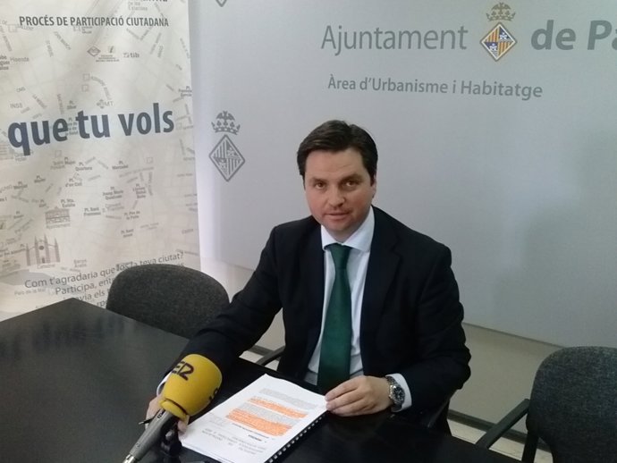 El teniente de alcalde de Urbanismo y Vivienda, Jesús Valls 