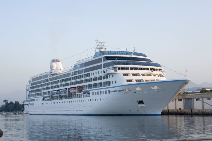 El Crucero Azamara Journey Llega A Motril