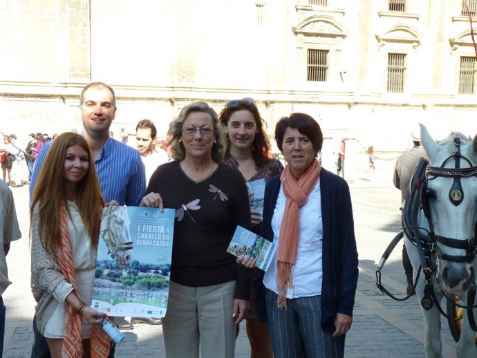Presentación de la fiesta a caballo en Aznalcázar