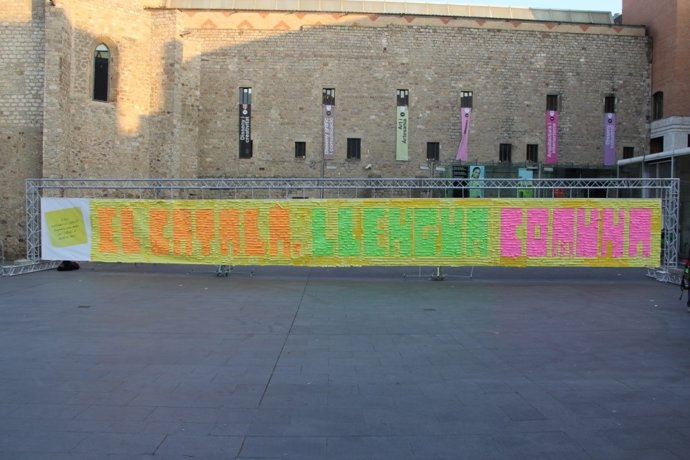 Acto de Plataforma per la Llengua en la Diada de Sant Jordi