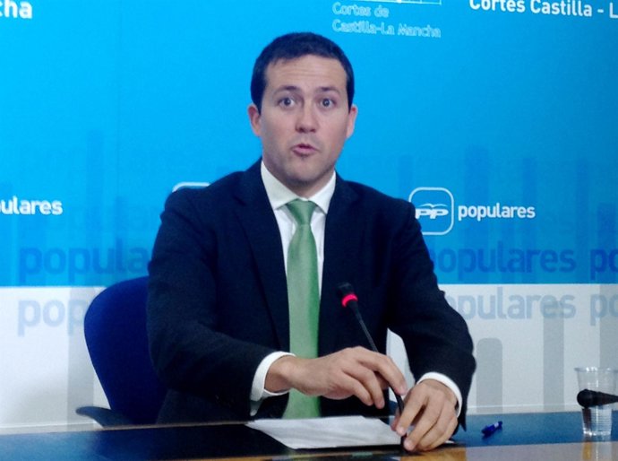 Carlos Velázquez, PP