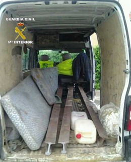 Interior furgoneta Guardia Civil