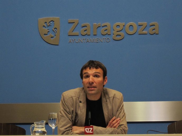 El concejal de IU, Pablo Muñoz