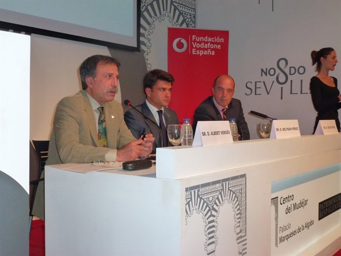 Presentación del informe 'Mayores y TIC en Sevilla'.