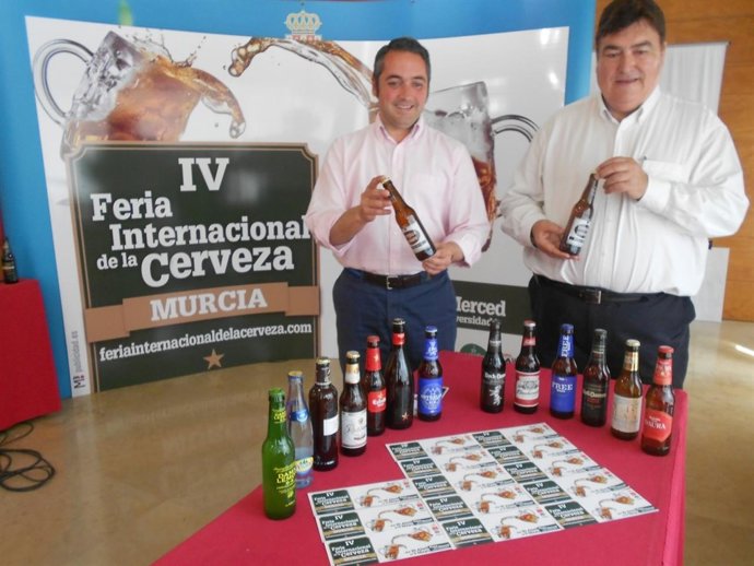 Rafael Gómez presentación feria cerveza