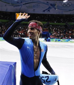 El patinador estadounidense Apolo Anton Ohno, ocho veces medallista olímpico
