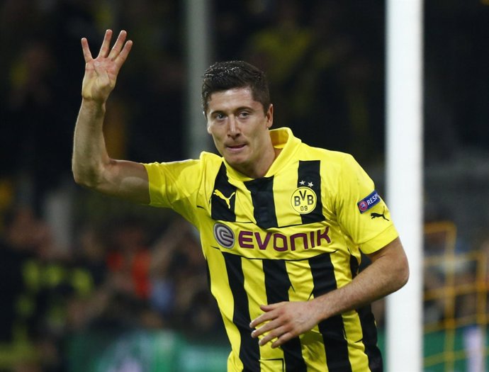 Lewandoswki, autor de cuatro goles ante el Real Madrid