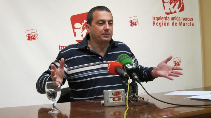 Pujante en rueda de prensa