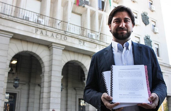 Alberto Mercado en los juzgados del Prado de San Sebastián.