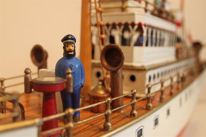 Detalle del paquetebote Viena Guilles Hervé