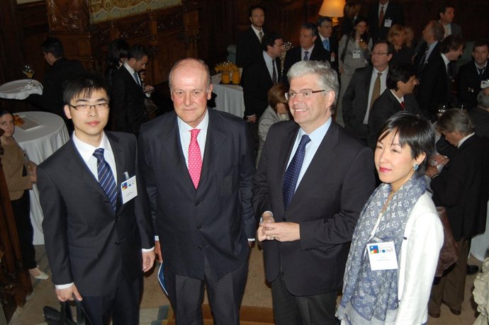 Q.Wei (vicecónsul China), E.Lacalle (BMP), J.Cornet (CZFB) y Lidan Qi (PCH)